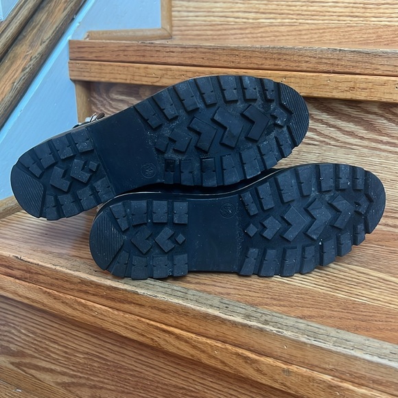 Sherpa Ankle Boots - Picture 8 of 8